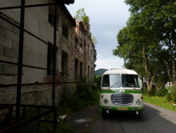 Bývalá výrobna skleněných lustrů firmy Elias Palme v Kamenickém Šenově. Foto: Tereza Hůrská