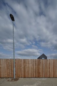 Mjölk architekti, Dům V plotě - foto