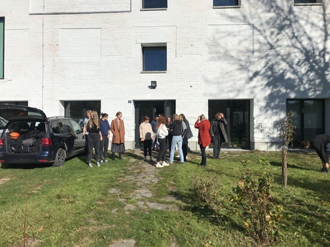 Studenti ateliéru Valouch–Stibral na Fakultě architektury ČVUT se zabývali využitím volných parcel v blízkosti železnic