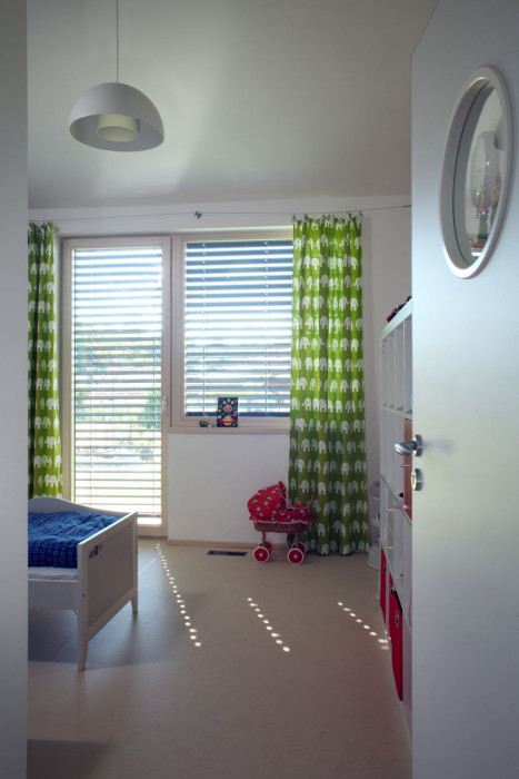 Vladimír Balda architekt, Přízemní dům se slunolamem – foto