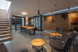 Vinný sklep se zázemím v Praze, Eva Vais Architekti / Eva Vais