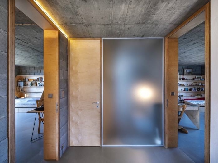 Dům v ocelovém korzetu, Jan Šépka /Šépka architekti/