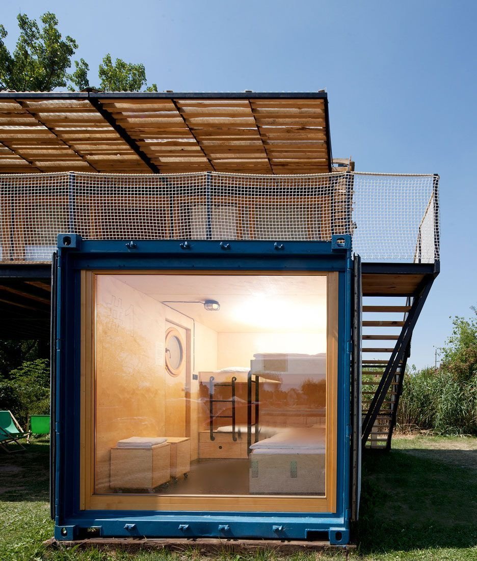 ARTIKUL architekti, ContainHotel - foto