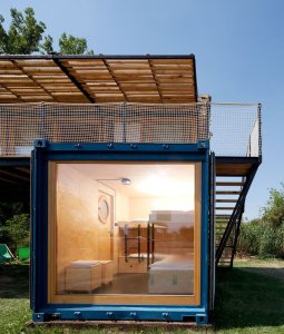 ARTIKUL architekti, ContainHotel - foto