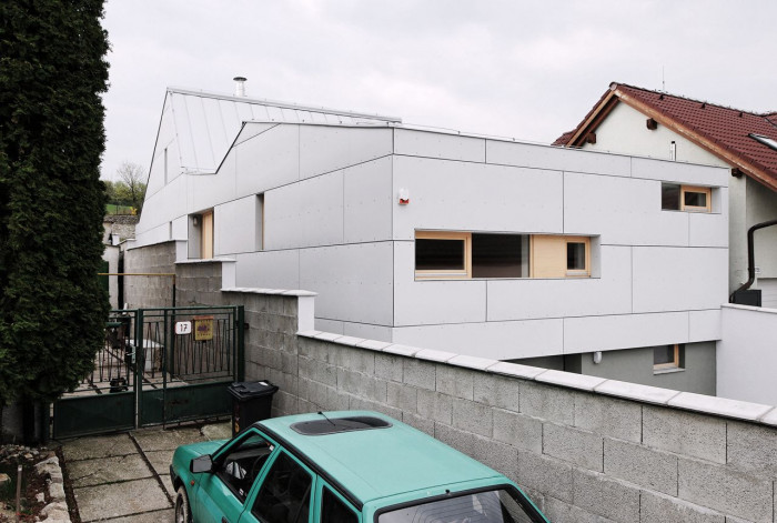 gutgut, DEV / Rodinný dom na Devíne – foto