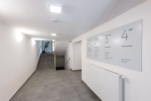 Podnikatelský inkubátor Dům na rohu ve Valašských Kloboukách od studia Jan Hanousek Architekti