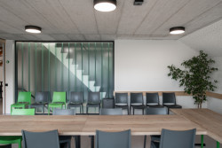 Kulturní dům v Olšanech na Brněnsku od studia Laplan