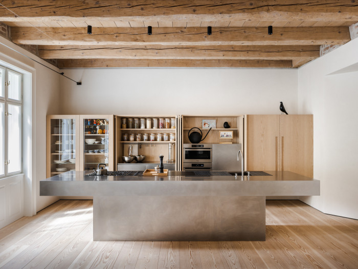 Byt v Bratislavě na Starém Mestě - rekonstrukce podle návrhu Martina Skočka