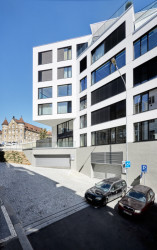 Holečkova House od SCHINDLER SEKO ARCHITEKTI