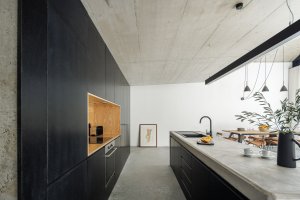 Casa NaMora v Portugalsku od Davida Bilo a Filipe Pina