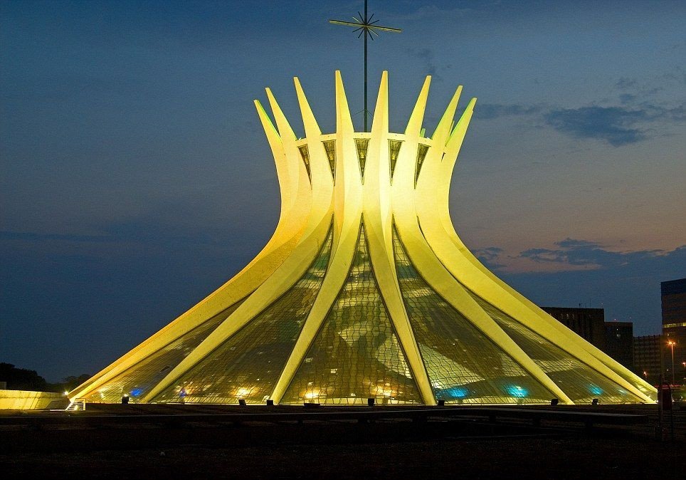Katedrála Brasília, Oscar Niemeyer