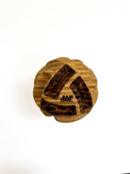 Koule z centrály rakouské společnosti J. u. A. Frischeis