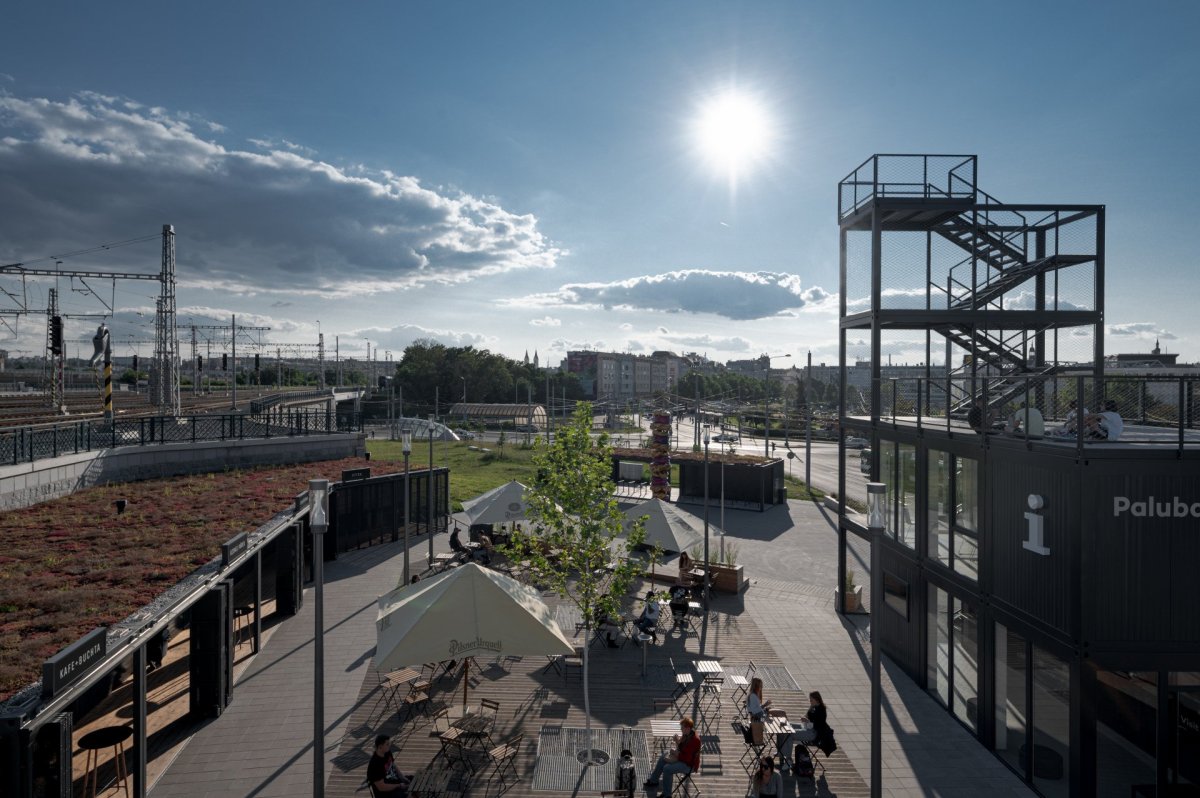 Paluba Hamburk v Plzni od ateliéru Projectstudio8