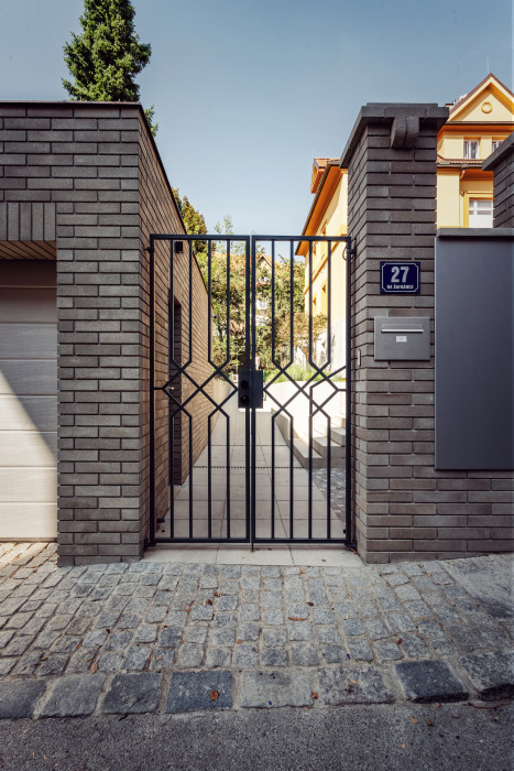 Rekonstrukce vily na Vinohradech od edit! architects