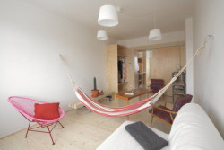 ArchitectureMADE, rekonstrukce plzeňského 1+1, interiér