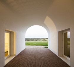 House in time, Manuel e Francisco Aires Mateus