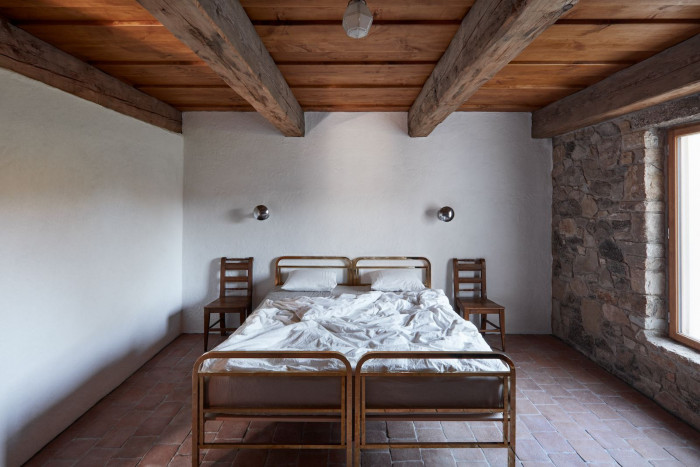 Lenka Míková, rekonstrukce usedlosti v Jižních Čechách