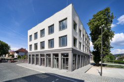 Nová radnice Lázní Bělohrad od studia re:architeti