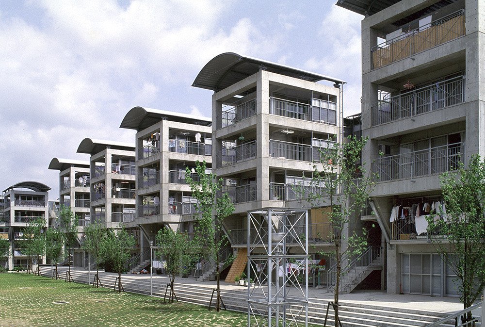 Hotakubo Housing, bytový komplex pro nízkonákladové bydlení z roku 1991.