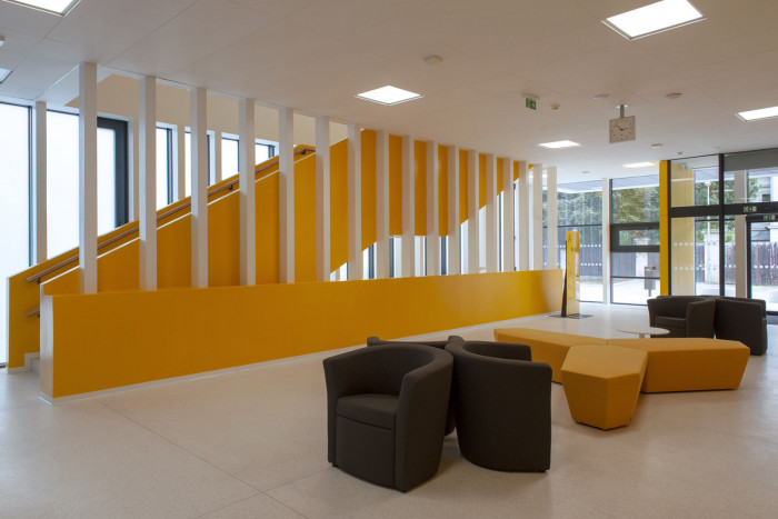 Přístavba ZŠ DR. E. Beneše, Med Pavlík architekti - foto