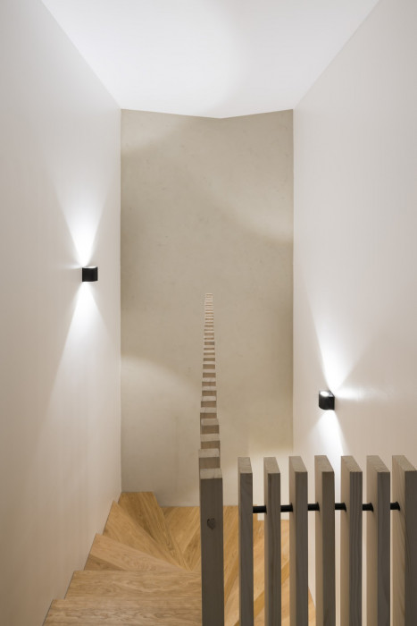 Rekonstrukce mezonetového bytu v Bratislavě, LANG BENEDEK ASSOCIATED ARCHITECTS