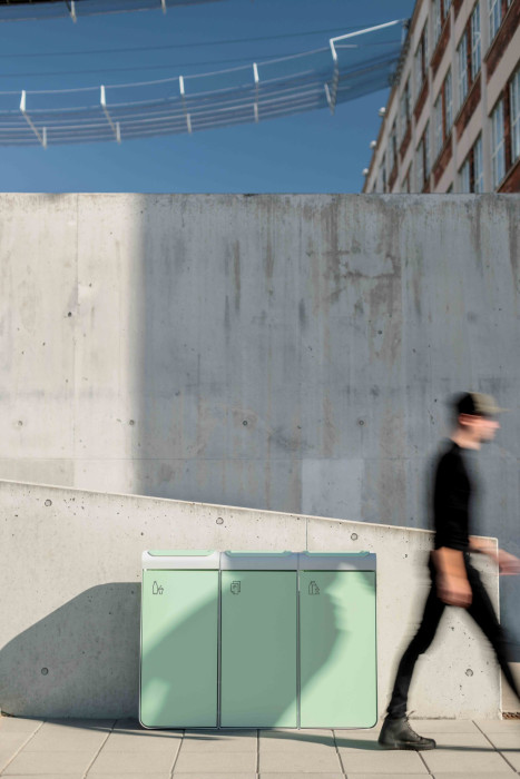 Koš I20 od Egoé v jednoduchém designu bez rušivých prvků a ostrých hran jako solitér i v sestavě.