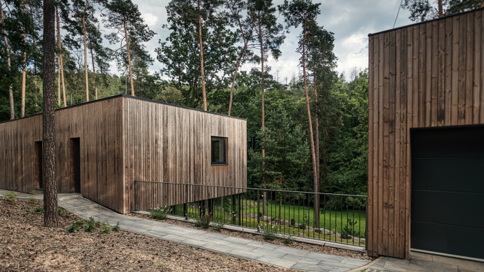 Dům ve Skrejši, Refuel works / Zbyněk Ryška, Jan Skoupý, Libor Šupler