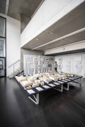 FA NONSTOP je u konce. Od pondělí vystavují studenti architektury, designu a krajinářské architektury své práce.