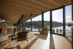 Na ostrově Finnøy vyrostl dům s výhledy na oceán. Navrhla ho architektonická kancelář Helen & Hard.