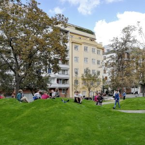Revitalizace Komenského náměstí v Praze na Žižkově, MCA atelier/ Pavla Melková, Miroslav Cikán