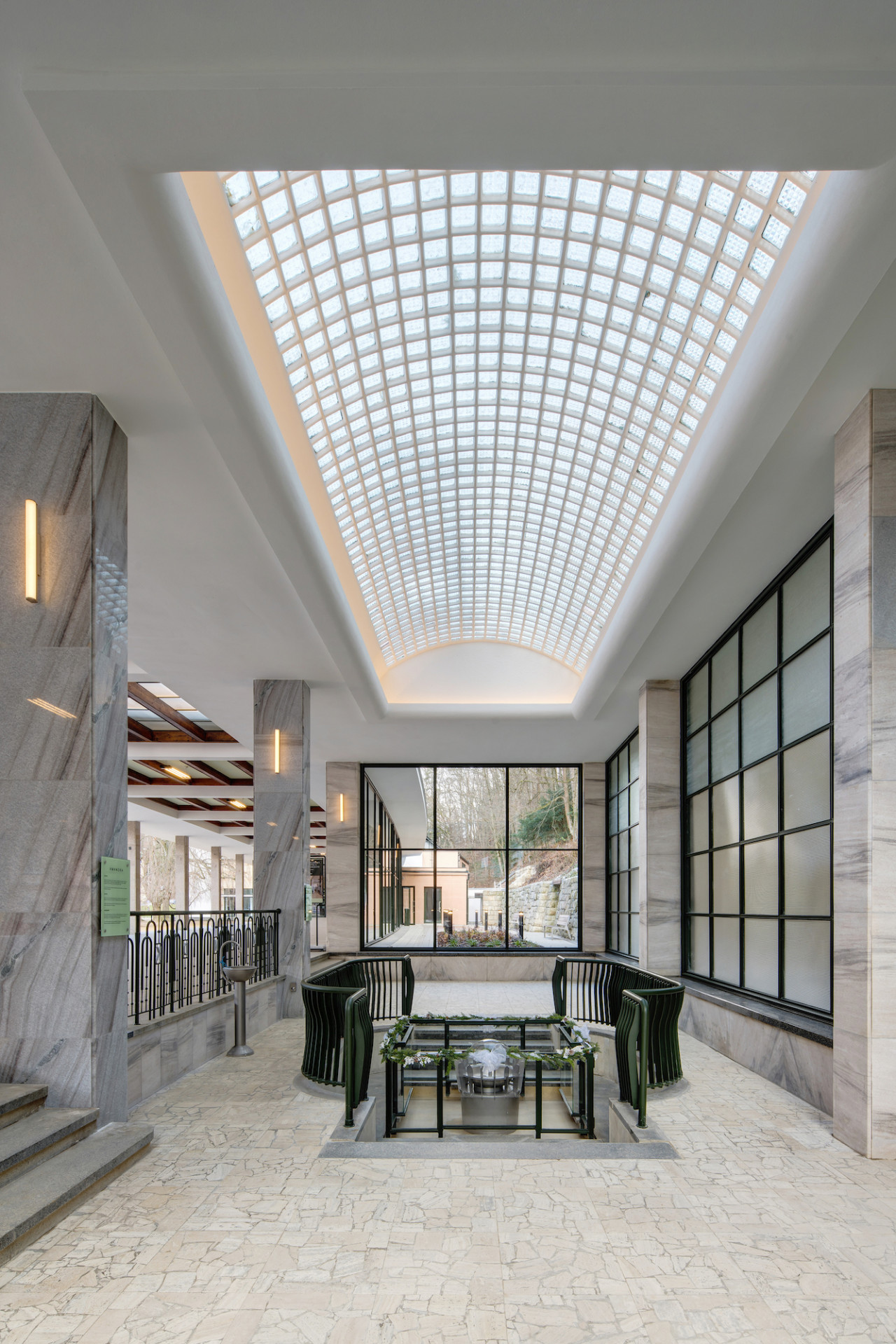 Lázeňská kolonáda v Luhačovicích prošla kompletní obnovou do původního stavu z přelomu 40. a 50. let 20. století. Foto: RAKO