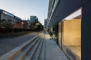 Compass Architekti, Polyfunkčný objekt Miletičova 5 – foto