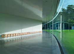 MUZEUM SOUČASNÉHO UMĚNÍ PRO 21. STOLETÍ, Kazuyo Sejima + Ryue Nishizawa / SANAA, Kazanawa, 2004 Photo