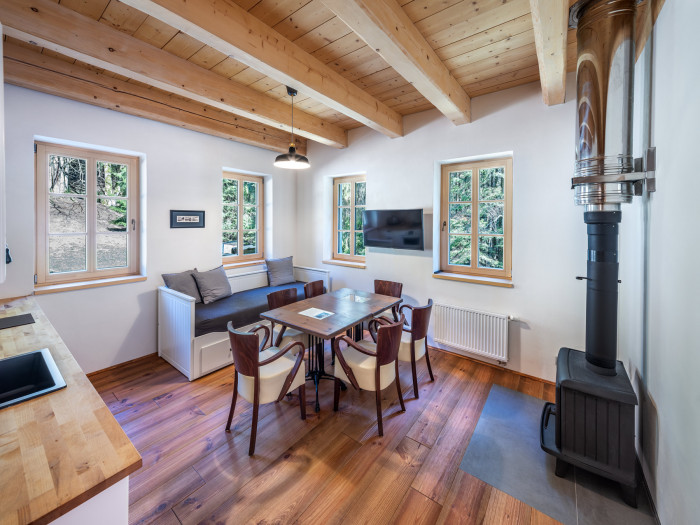 Rekonstrukce chalupy v Jizerských horách, SENAA architekti / Václav Navrátil, Jan Sedláček, Kateřina Zabadalová, Jan Gadziala