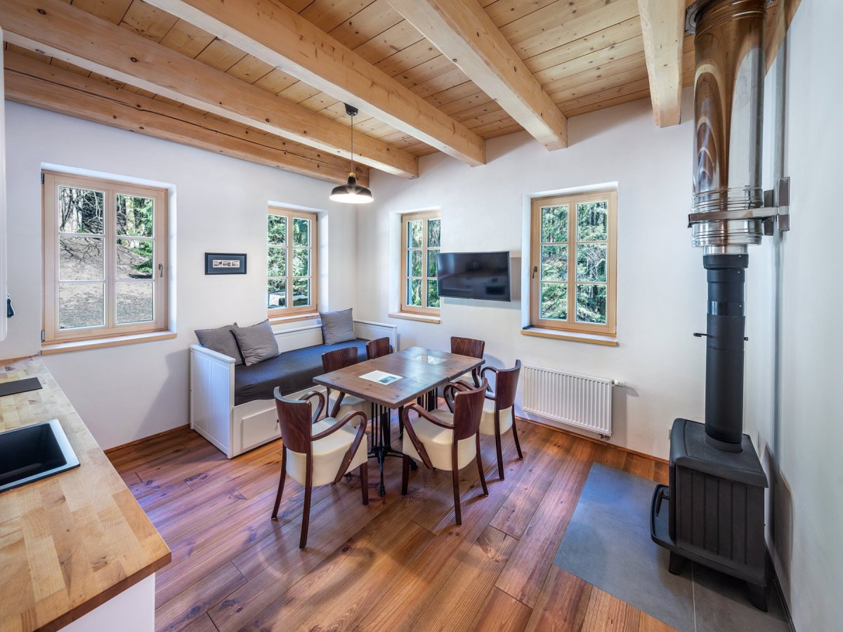 Rekonstrukce chalupy v Jizerských horách, SENAA architekti / Václav Navrátil, Jan Sedláček, Kateřina Zabadalová, Jan Gadziala