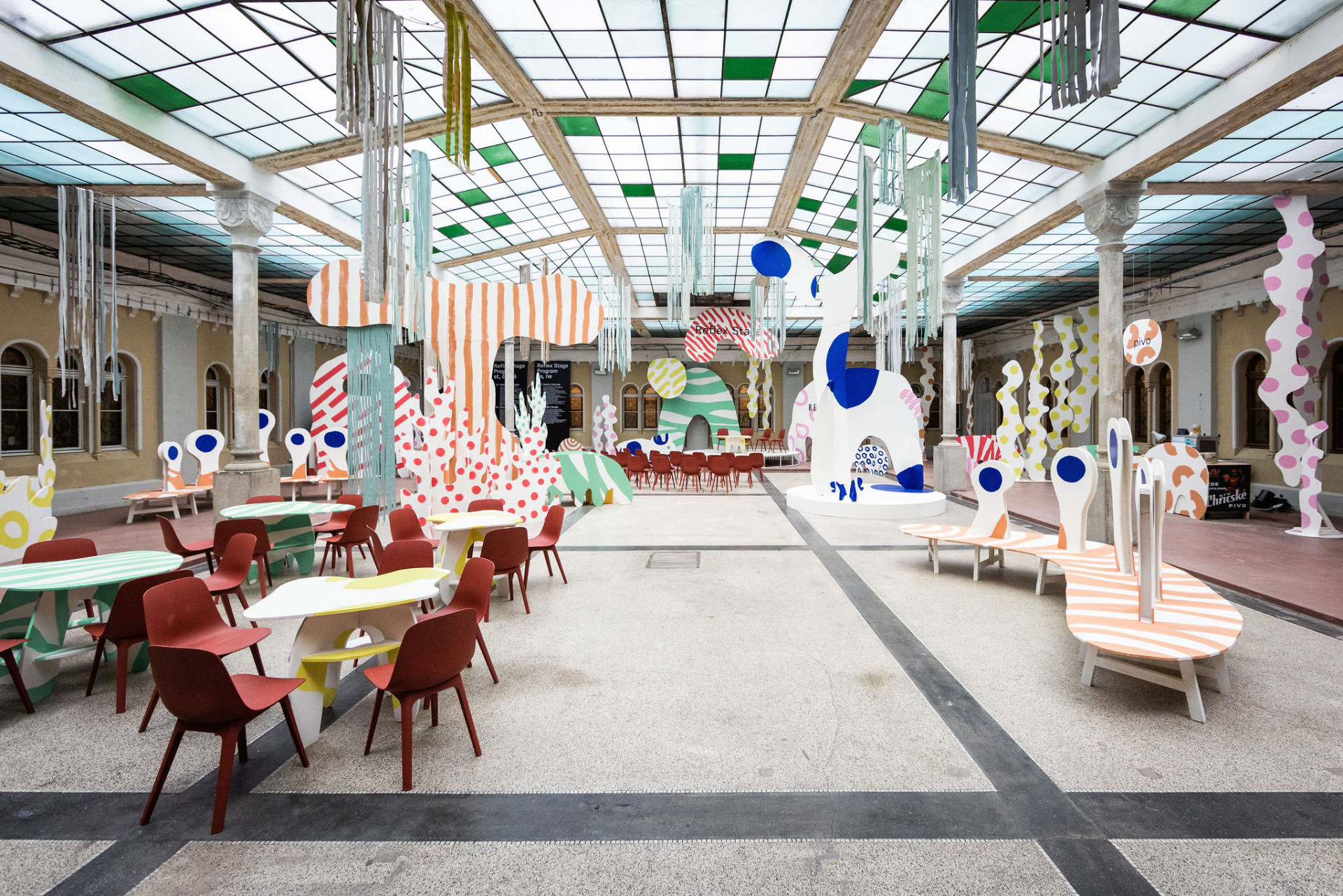 Designérie je srdce Designbloku. Jedná se o centrální prostor celého festivalu, na jehož podobě pracují každý rok jiní designéři.