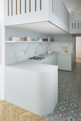 Rekonstrukce činžovního bytu s pavlačí, No Architects