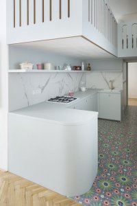 Rekonstrukce činžovního bytu s pavlačí, No Architects