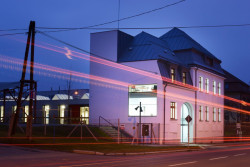 Mjölk architekti, Palmovka Jihlava / Rekonstrukce části průmyslového areálu Jihlavan, pohled z ulice – foto