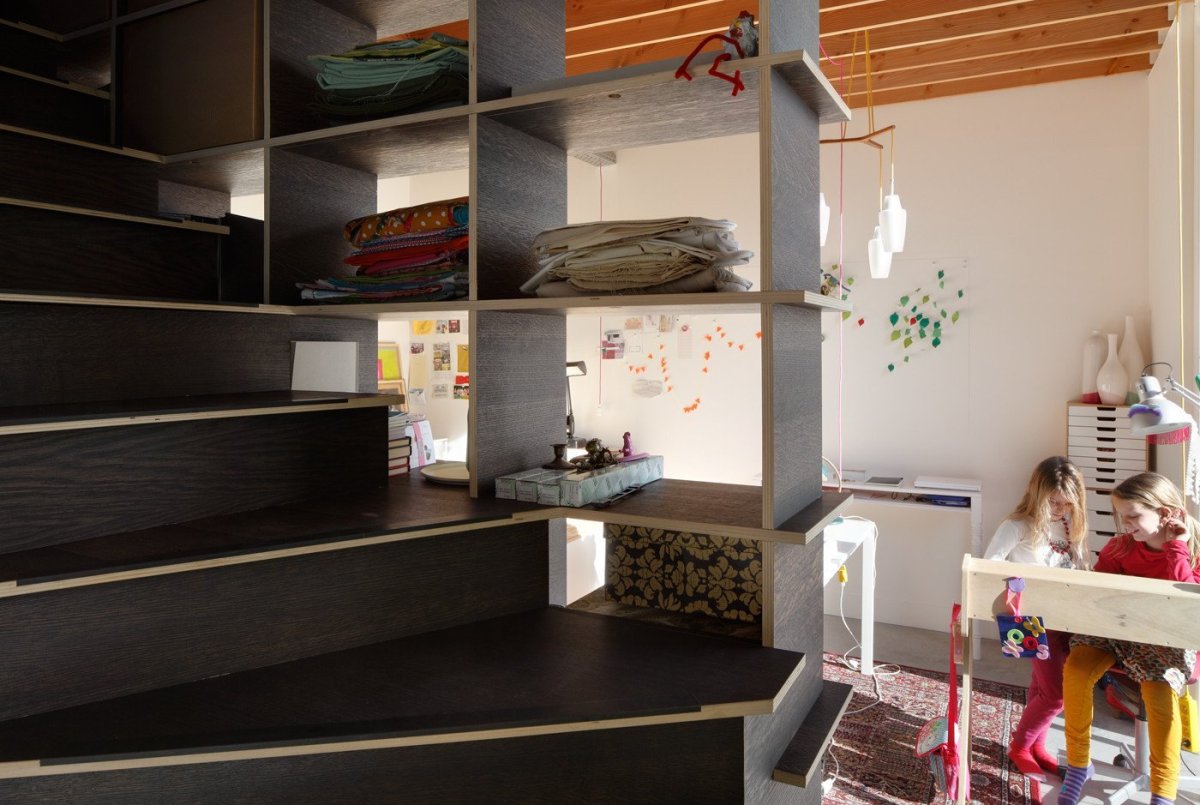 Přestavba industriální budovy na rodinný dům v Gentu, NU architectuuratelier