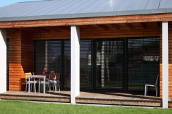 Vladimír Balda architekt, Přízemní dům se slunolamem – foto