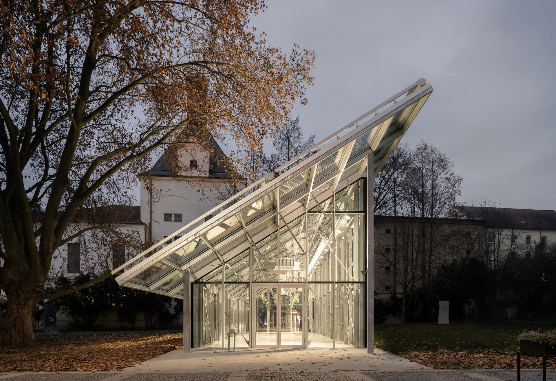 Architekti ze studia Chybík + Krištof obnovili slavný Mendelův skleník v Brně