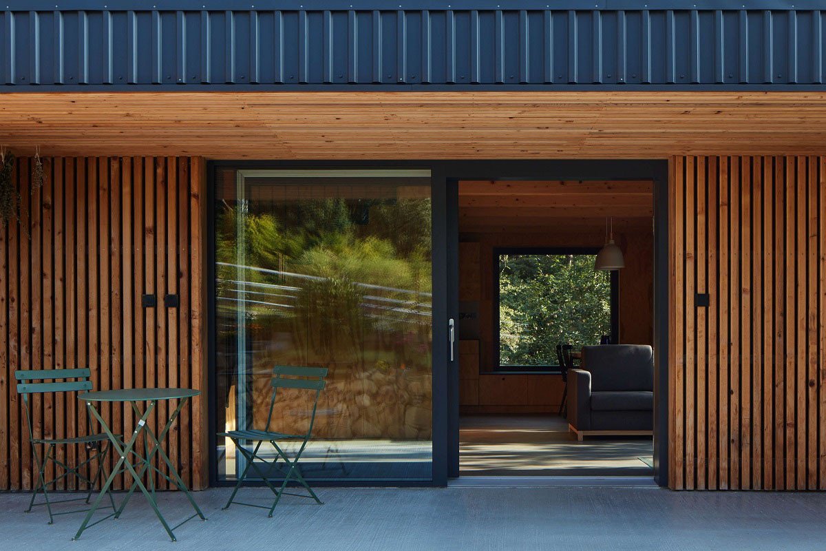 Chatu v Posázaví navrhl architekt Martin Hajný.