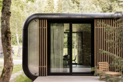 Společnost KOMA Modular představuje elegantní modul Fashion Line Relax, který je budoucností rekreačního bydlení