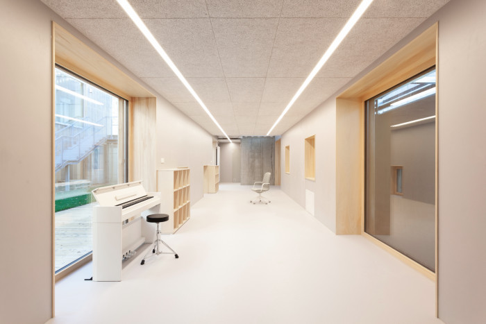 Mateřská škola ve Vratislavicích nad Nisou, Petr Stolín a Alena Mičeková