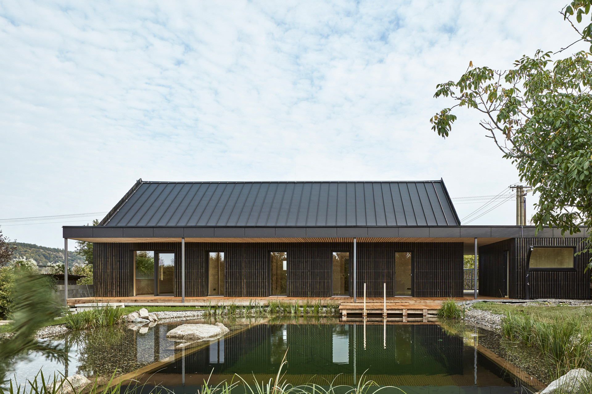 Trochu Japonsko a trochu prázdniny - dům ve Vraném nad Vltavou