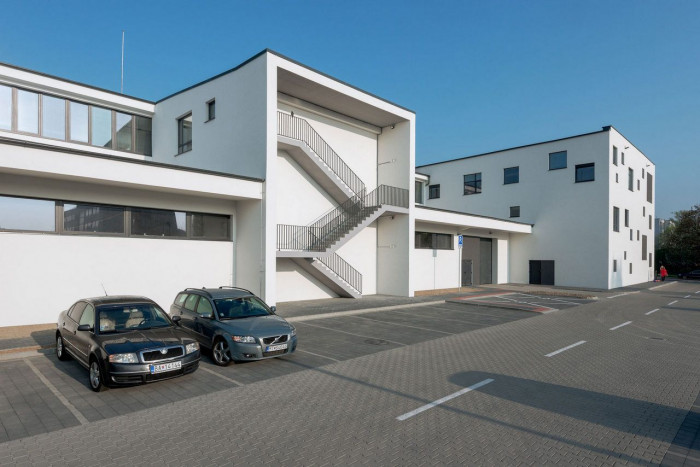 Compass Architekti, Administratívno skladový areál Sliačska – foto