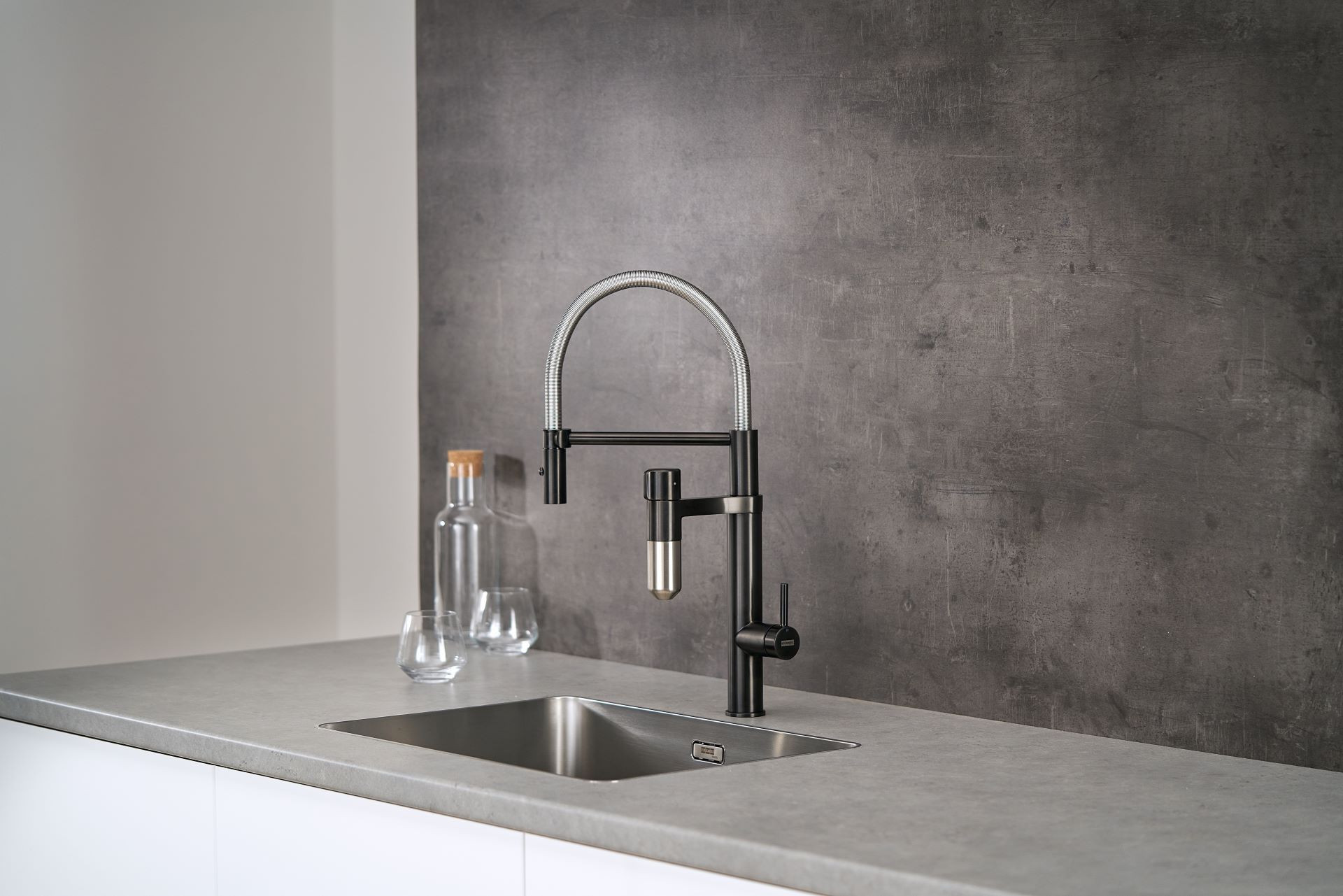 Filtrační baterie Vital Tap od společnosti Franke pro kvalitní a zdravou vodu z kohoutku.