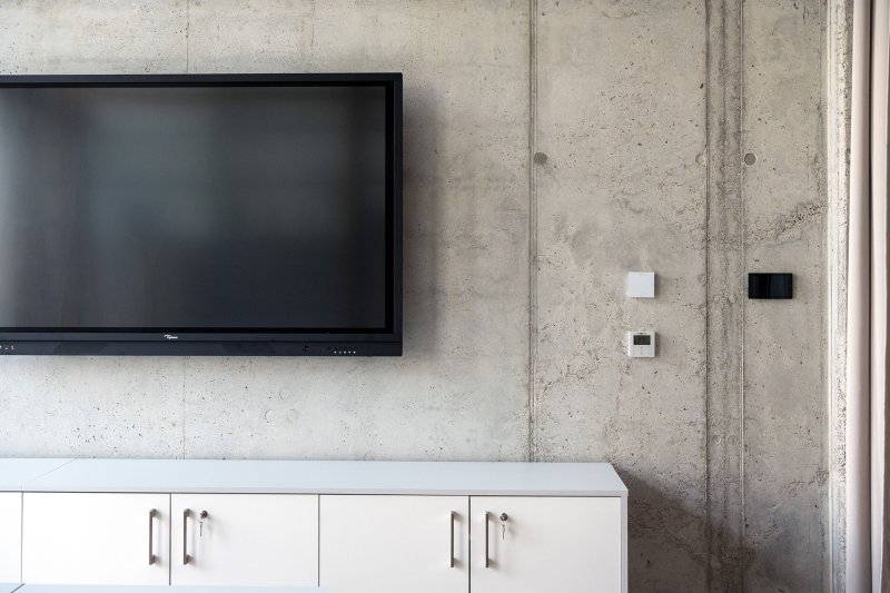 Společnost REHAU představuje produkt NEA SMART 2.0 - modulární regulační systém s LED Matric.