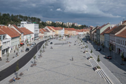 Rekonstrukce náměstí v Třebíči, Atelier RAW: Žula stará s novou